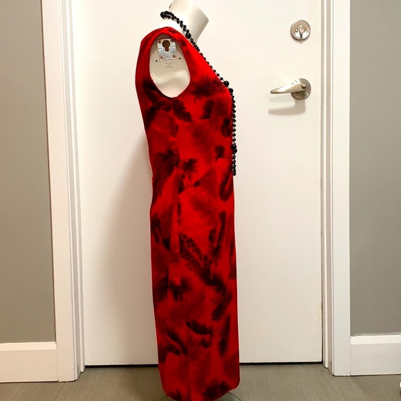 JACOB red dress with black feathers and pockets - Picture 4 of 11